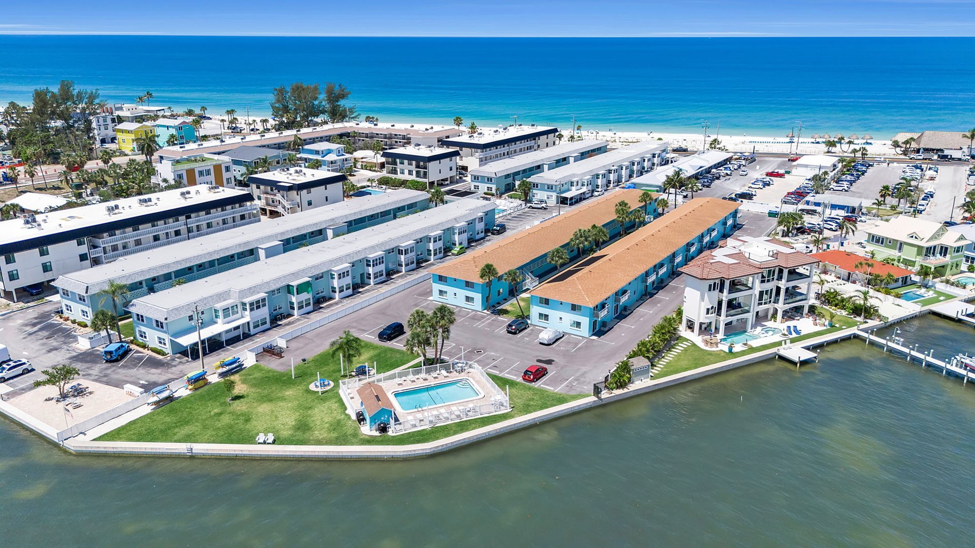 Bayview Terrace - 8 in Bradenton Beach, FL