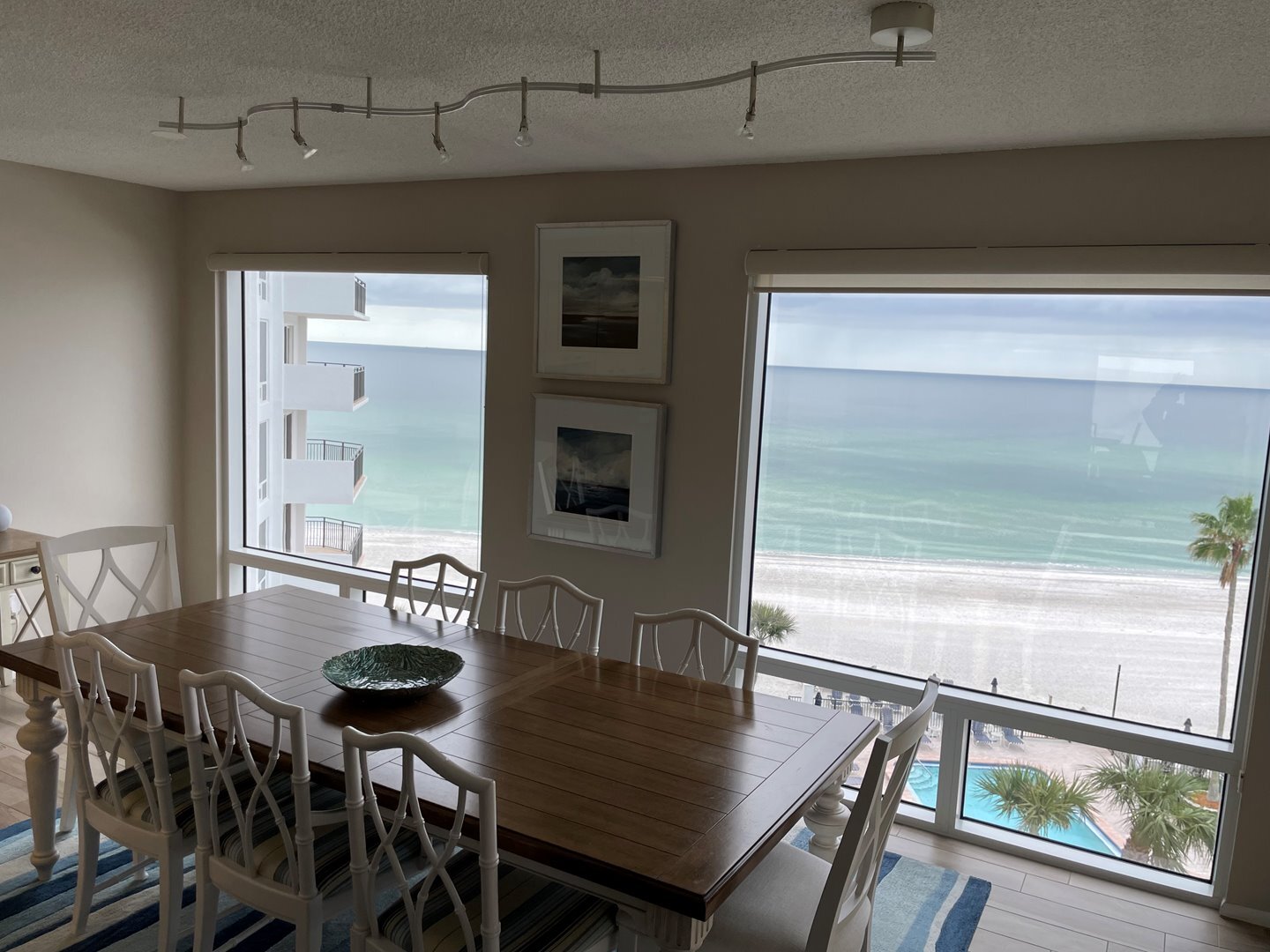 Dining View