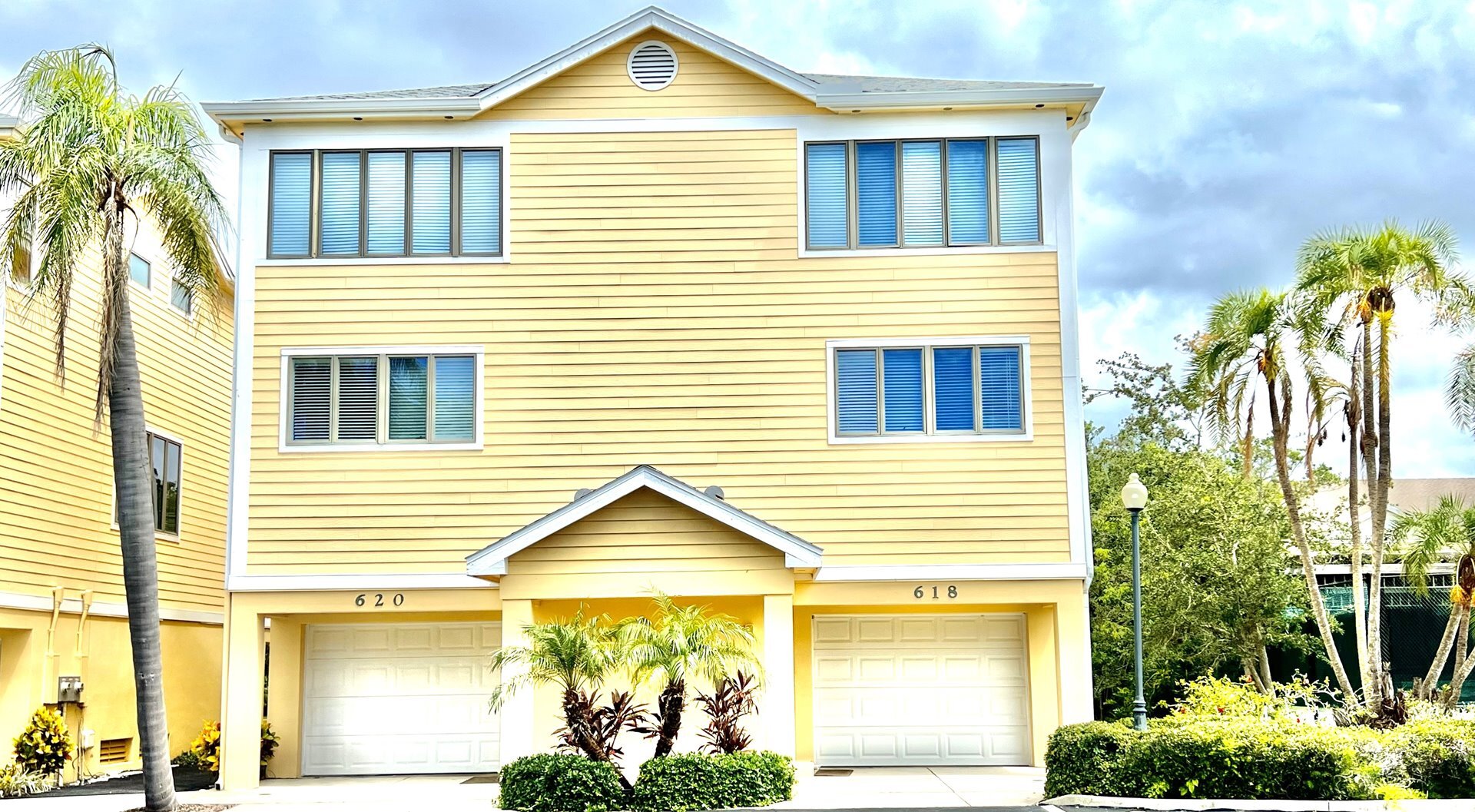 618 Cedars East
